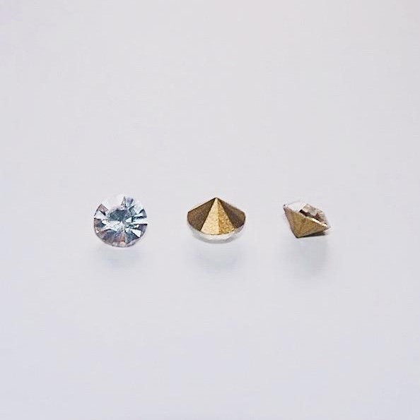 Chaton Point Back Crystals -Crystal Clear