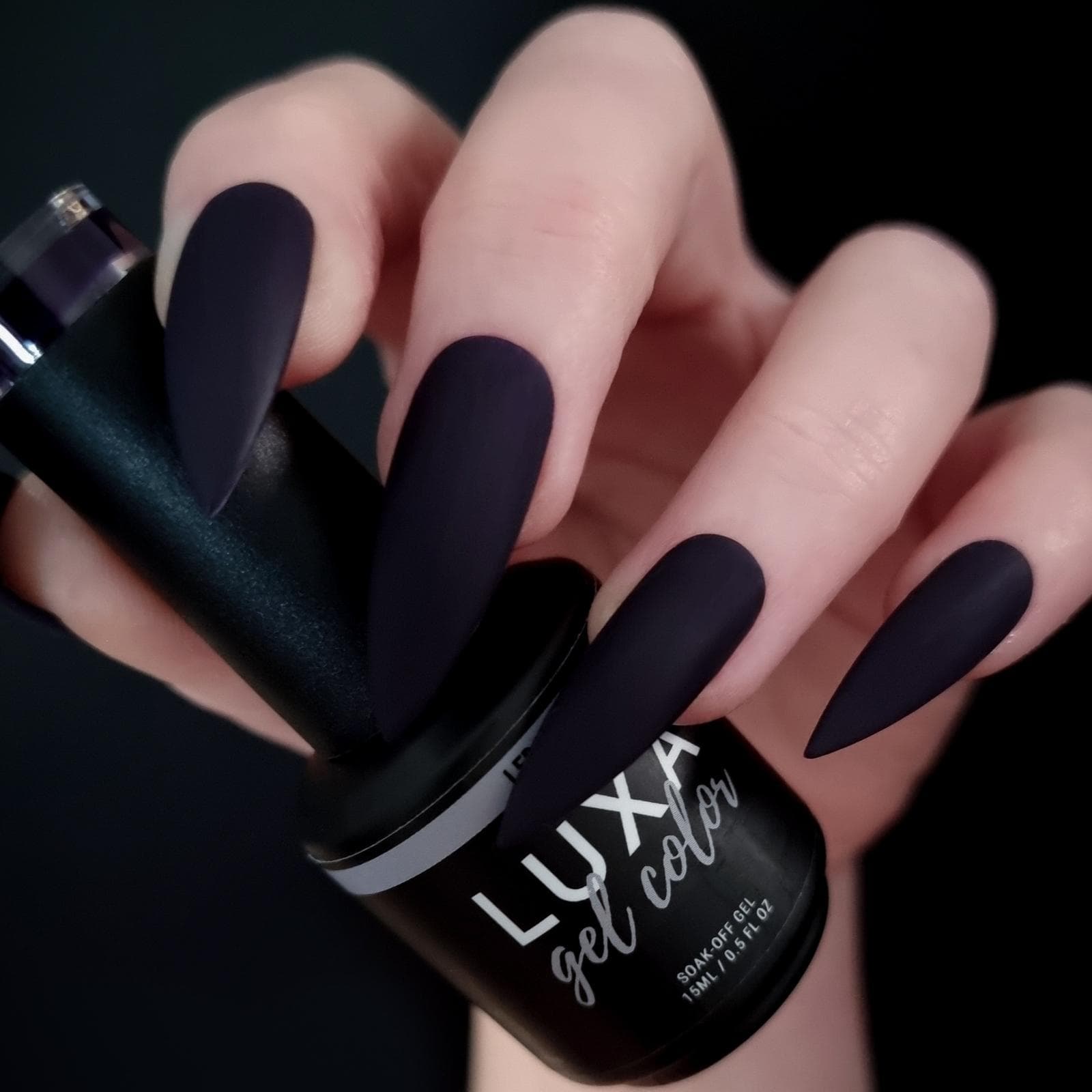 Luxa Gothic Plum